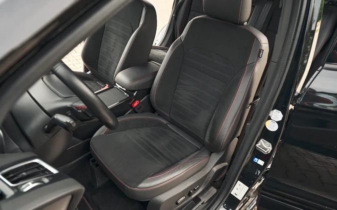 Ford Kuga cena 79900 przebieg: 199000, rok produkcji 2018 z Płock małe 781